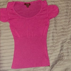 Bebe fuschia cutout shoulders; ss sweater blouse